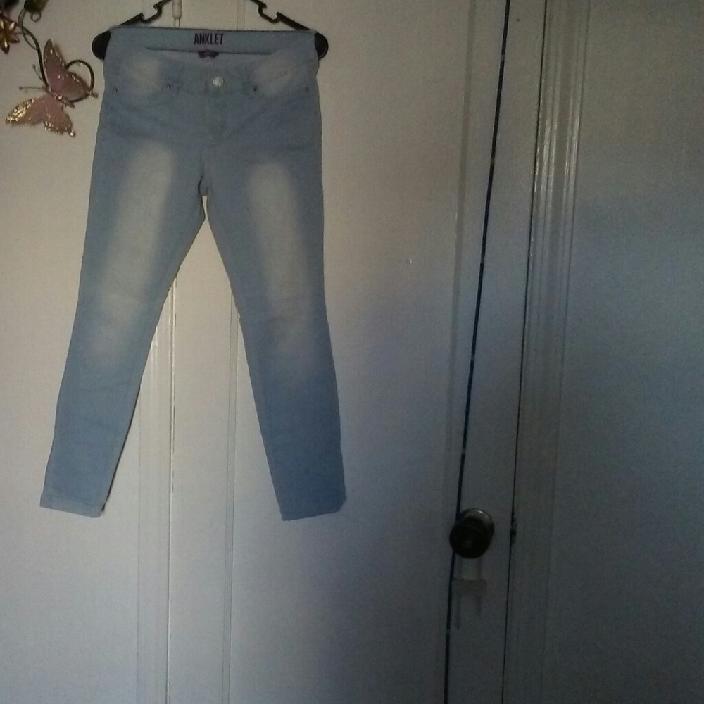Jean's